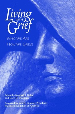 Kenneth J. Doka, Joyce D. Davidson - Living With Grief, Häftad