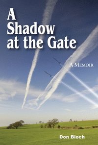 bokomslag A Shadow at the Gate