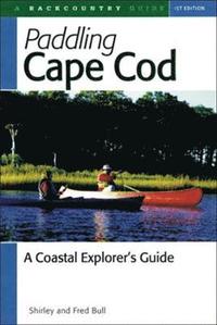 bokomslag Paddling Cape Cod