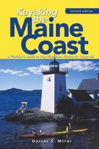 bokomslag Kayaking the Maine Coast