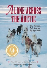 bokomslag Alone Across the Arctic