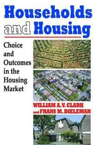 bokomslag Households and Housing