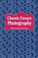 bokomslag Classic Essays on Photography