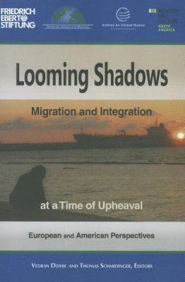 Thomas Schmidinger - Looming Shadows, Häftad