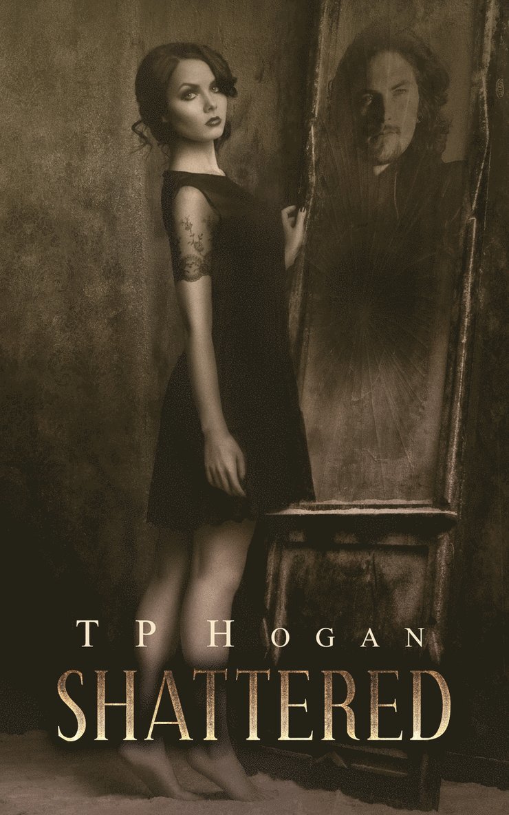 Tp Hogan, TP Hogan - Shattered, Häftad