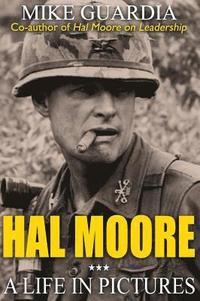 bokomslag Hal Moore