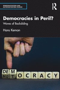 bokomslag Democracies in Peril?