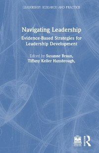 bokomslag Navigating Leadership