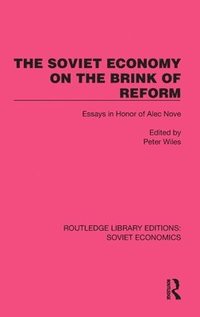 bokomslag The Soviet Economy on the Brink of Reform