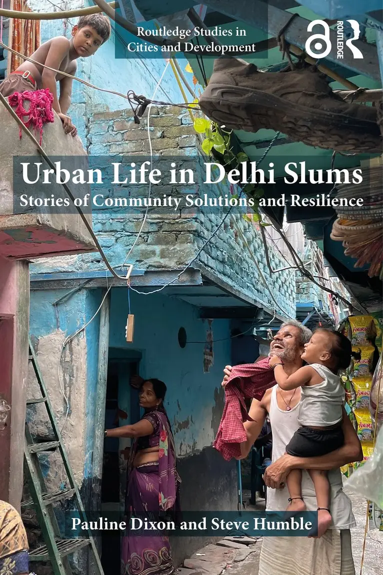 Pauline Dixon, Steve Humble - Urban Life in Delhi Slums, Häftad. Tillgänglighet: Kommande