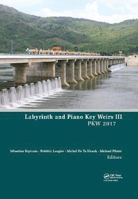 Labyrinth and Piano Key Weirs III 1