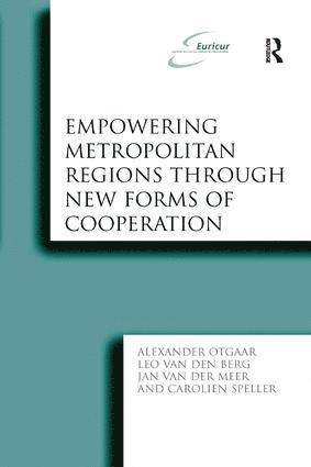 bokomslag Empowering Metropolitan Regions Through New Forms of Cooperation