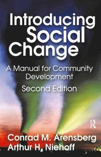 bokomslag Introducing Social Change