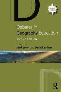 bokomslag Debates in Geography Education