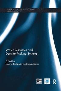 bokomslag Water Resources and Decision-Making Systems