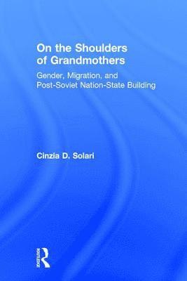 bokomslag On the Shoulders of Grandmothers
