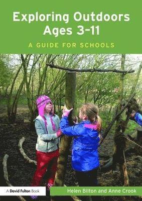 bokomslag Exploring Outdoors Ages 3-11