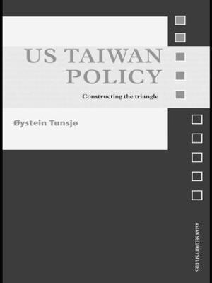 Øystein Tunsjø, Norway) Tunsjø, Øystein (Norwegian Institute for Defence Studies, Oslo - US Taiwan Policy, Häftad