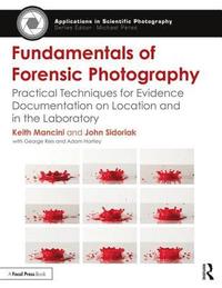 bokomslag Fundamentals of Forensic Photography