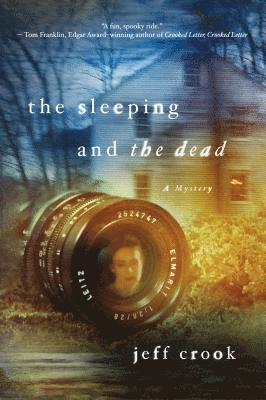 bokomslag THE SLEEPING AND THE DEAD