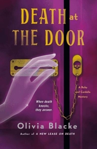 Olivia Blacke - Death at the Door, Häftad