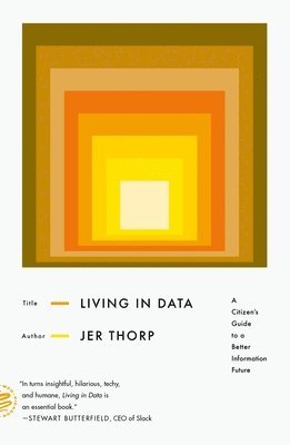 bokomslag Living in Data