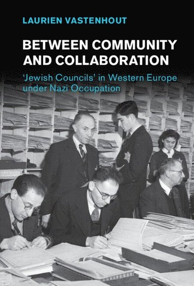 bokomslag Between Community and Collaboration