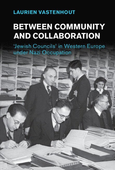 Between Community and Collaboration 1