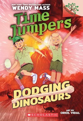 bokomslag Dodging Dinosaurs: A Branches Book (Time Jumpers #4)