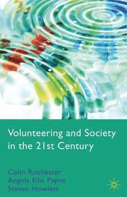 bokomslag Volunteering and Society in the 21st Century