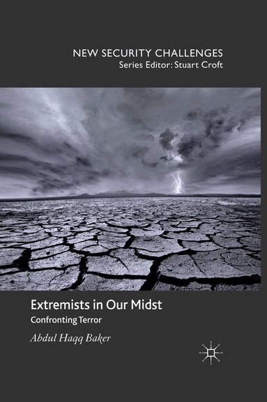 Abdul Haqq Baker - Extremists in Our Midst, Häftad