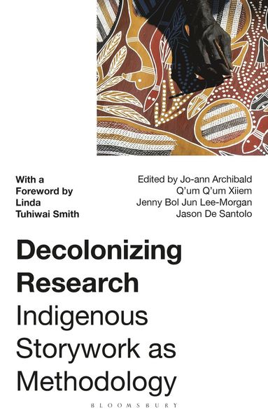 bokomslag Decolonizing Research