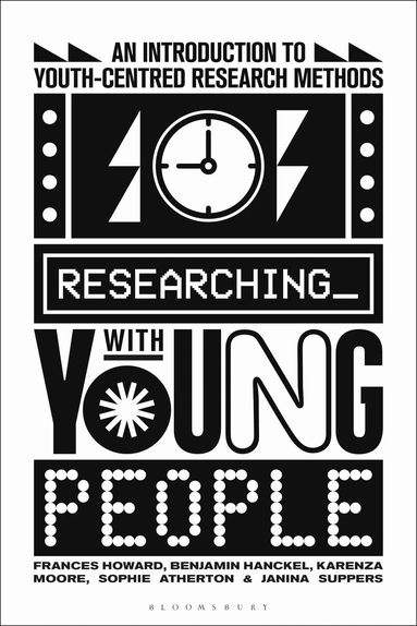 Frances Howard, Benjamin Hanckel, Karenza Moore, Sophie Atherton, Janina Suppers - Researching with Young People, Häftad