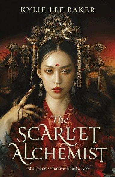 Kylie Lee Baker - Scarlet Alchemist, Häftad