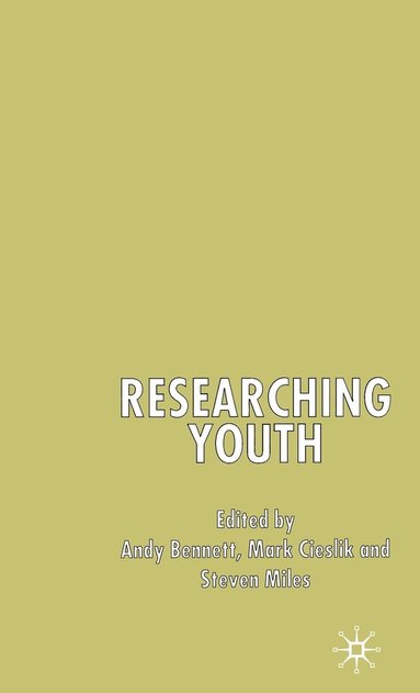 bokomslag Researching Youth