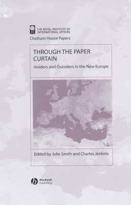 Julie Smith, Charles Jenkins - Through the Paper Curtain, Inbunden