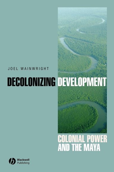 bokomslag Decolonizing Development