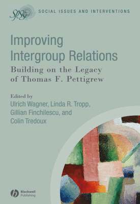 bokomslag Improving Intergroup Relations