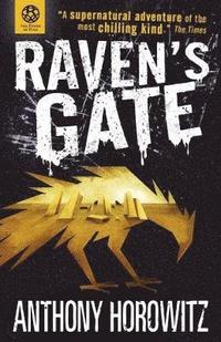 bokomslag The Power of Five: Raven's Gate
