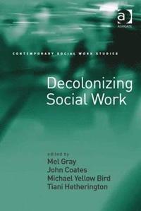bokomslag Decolonizing Social Work