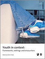 Martin Robb - Youth in Context, Häftad