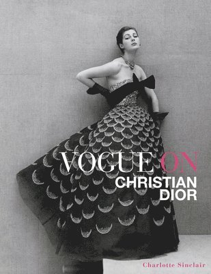bokomslag Vogue On Christian Dior