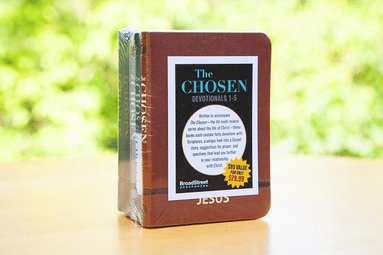 Amanda Jenkins, Kristen Hendricks, Dallas Jenkins - Chosen Devotionals 1-5, Häftad