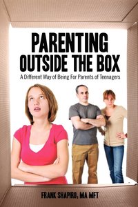 bokomslag Parenting Outside the Box
