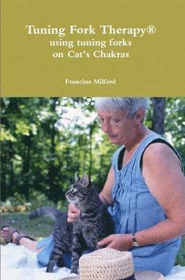 Tuning Fork Therapy(R) Using Tuning Forks on Cat's Chakras