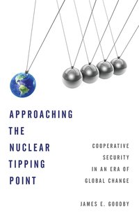 bokomslag Approaching the Nuclear Tipping Point