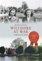 bokomslag Wiltshire at War Through Time