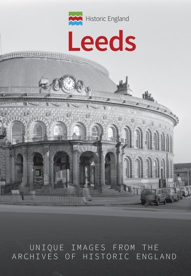 Paul Chrystal - Historic England: Leeds, Häftad
