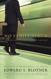bokomslag No Family Album