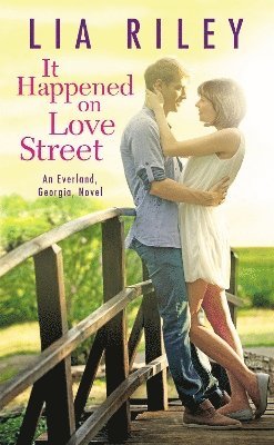 Lia Riley - It Happened On Love Street, Häftad